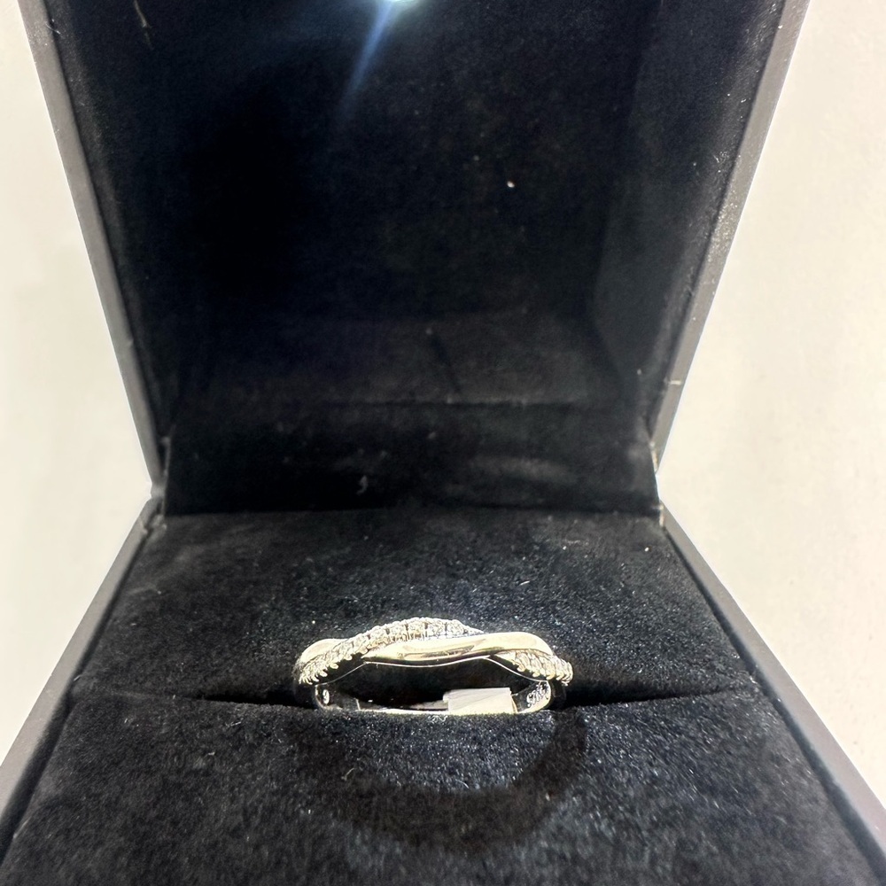 Moissanite Wedding Band Twisted Ring Anniversary GRA Certified 925 18K - Picture 9 of 14
